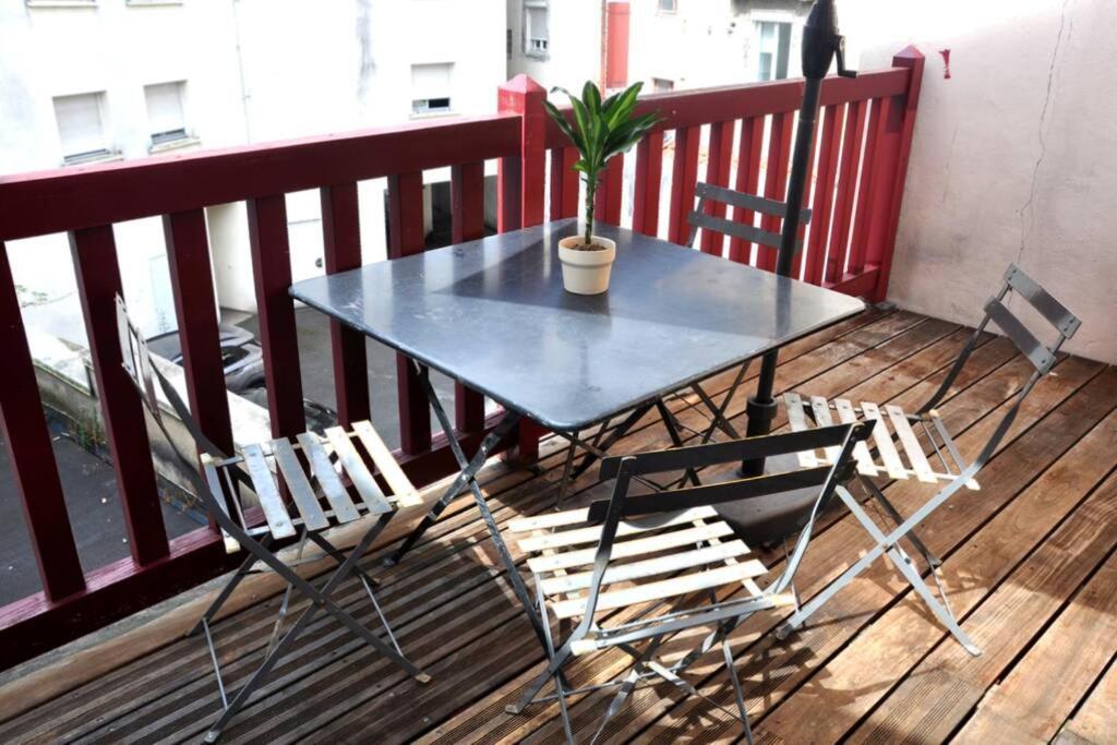 Appartement Duplex avec belle térasse au centre de Bayonne Extérieur photo